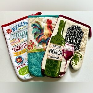 Gold Coast Kitchen Oven Mitts Set Of 3 - Wine - Rooster - Recipe Happy Home